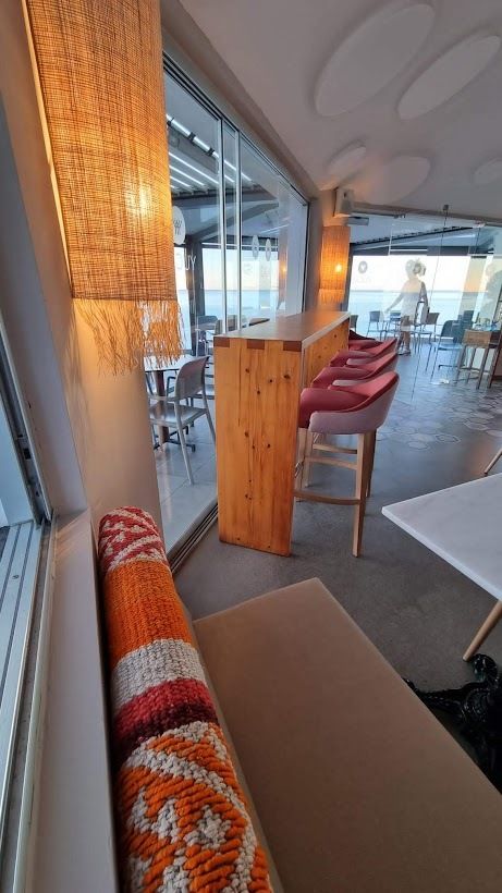 Yucas Cafeteria - Imagen 2