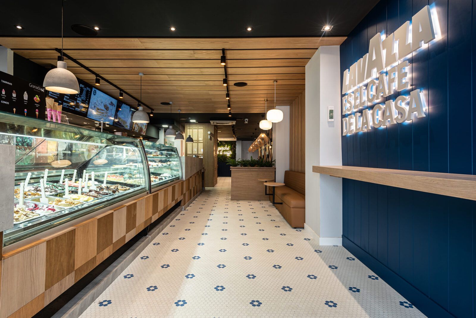 Cafeteria GRANADA 44 Malaga - Imagen 4